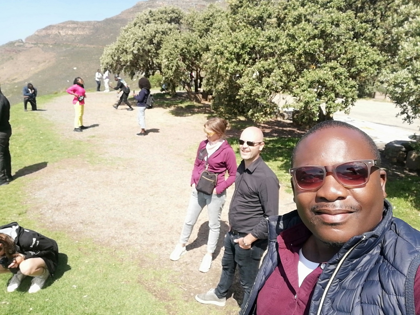 Tour guide with group at Kirstenbosch Gardens